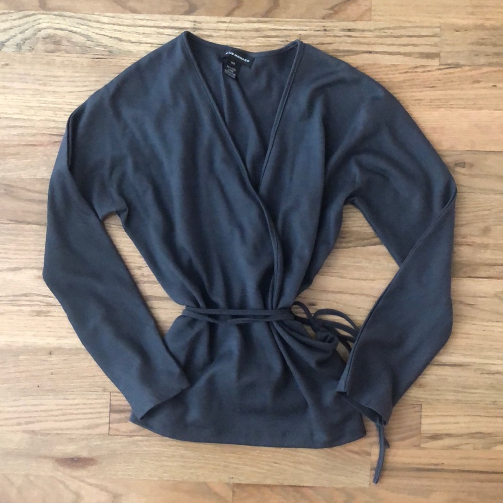 Club Monaco grey wrap around tie sweater shirt M